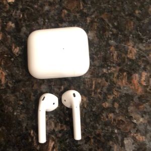 AirPods 2  For 180 RN LIMITED Black Friday Offer